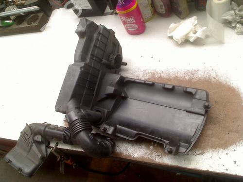 Used Air filter box Air filter box RENAULT TWINGO II (CN0_) 1.2 16V (CN04, CN0B) (75 hp) 36274633 36274633