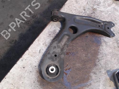 Used Right front suspension arm VW UP! (121, 122, BL1, BL2, BL3, 123) 1.0 (60 hp) 24595913