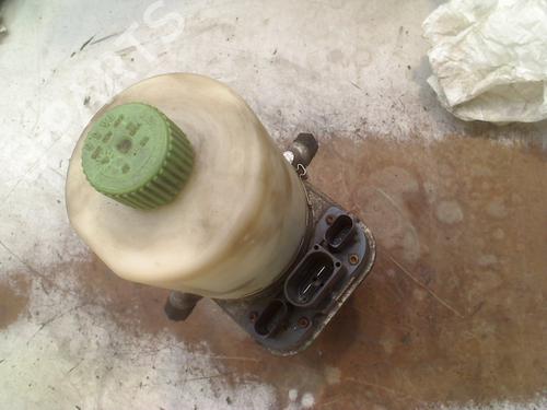 Used Steering pump Steering pump VW POLO V (6R1, 6C1) 1.2 TDI (75 hp) 32773363 32773363