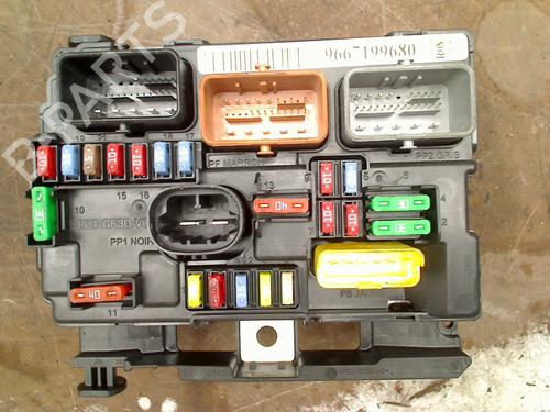 Dør styreenhed Dør styreenhed CITROËN C3 II (SC_) 1.2 VTi 82 (82 hp) 33241831 33241831