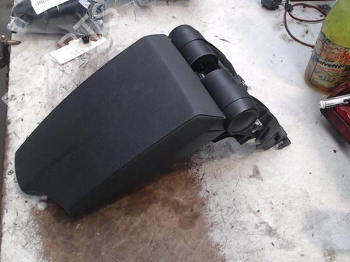 Used Armrest / Center console BMW 1 (E87) 118 i (143 hp) 26199633