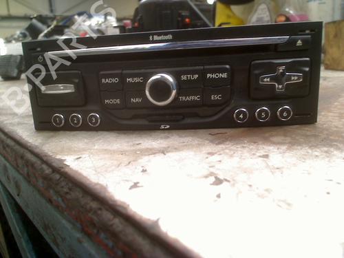 Used Radio Radio PEUGEOT 5008 (0U_, 0E_) 1.6 16V (156 hp) 33984773 33984773