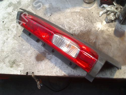 Used Right taillight NISSAN PRIMASTAR Bus (X83) dCi 100 (101 hp) 29568396