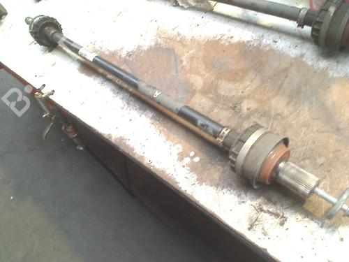 Arbre de transmission arrière droit VOLVO XC90 II (256) D5 AWD (224 hp) 32215860