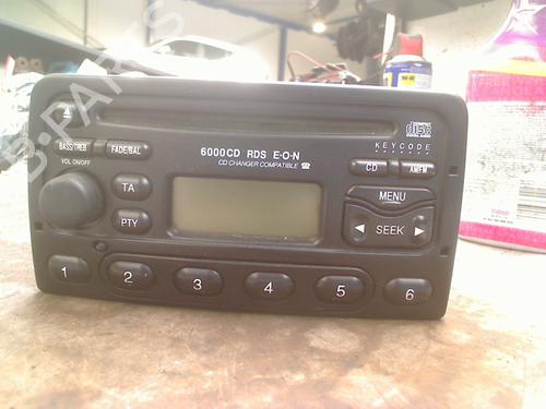 Autoradio Autoradio FORD FOCUS I Turnier (DNW) 1.6 16V (100 hp) 35947307 35947307