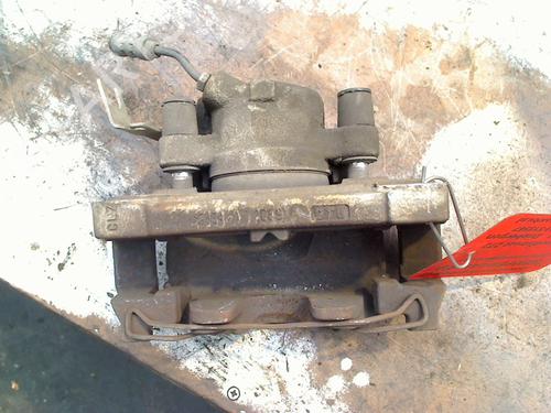 right-front-brake-caliper-audi-a4-b9-avant-8w5-8wd-2015-32738023 main image