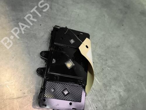 interior-roof-light-ds-ds-7-crossback-j4_-jr_-jc_-2017-30909495 main image