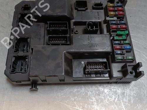 Used Fuse box PEUGEOT 307 (3A/C) 2.0 HDi 90 (90 hp) 28165071