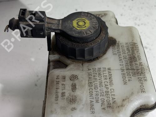 Brake master cylinder VW CADDY III Box Body/MPV (2KA, 2KH, 2CA, 2CH) 1.6 TDI | BP21696470M77 