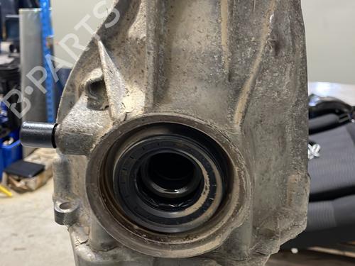 Used Rear differential Rear differential MERCEDES-BENZ C-CLASS T-Model (S205) C 220 d 4-matic (205.215) (194 hp) 28354377 28354377