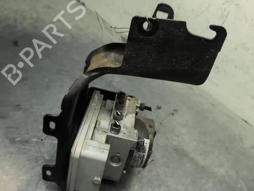 Used ABS pump CITROËN C3 II (SC_) 1.4 HDi 70 (SC8HZC, SC8HR0, SC8HP4) (68 hp) 30647191