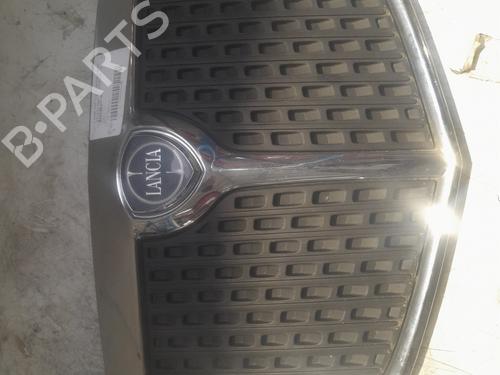 Used Grille Grille LANCIA YPSILON (843_) 1.3 D Multijet (843.AXF11, 843.AXF1A, 843.AXM11,... (75 hp) 22359296 22359296