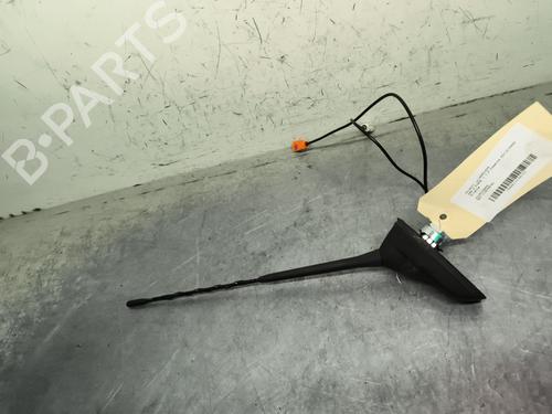 Used Antenna/Base Antenna/Base PEUGEOT 208 II (UB_, UP_, UW_, UJ_) 1.2 PureTech 75 (75 hp) 32995389 32995389