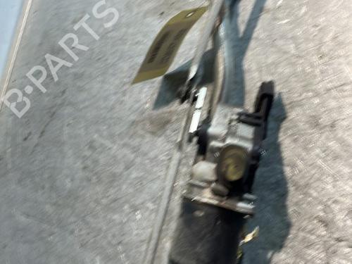 Used Front wiper motor RENAULT MEGANE III Coupe (DZ0/1_) 1.9 dCi (DZ0N, DZ0J, DZ1J, DZ1K) (131 hp) 21713282