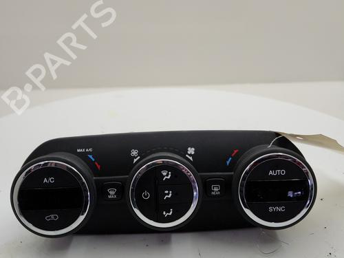 climate-control-jeep-renegade-suv-bu-b1-bv-2014-34283494 main image
