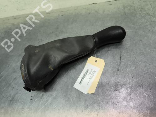 Used Shift knob DACIA SANDERO 1.5 dCi (68 hp) 32995538