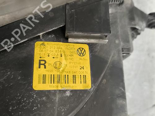 Used Right headlight Right headlight VW GOLF V (1K1) 1.9 TDI (105 hp) 32997369 32997369