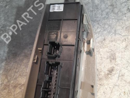 Left front window switch NISSAN JUKE (F15) 1.2 DIG-T | BP22652966I27 