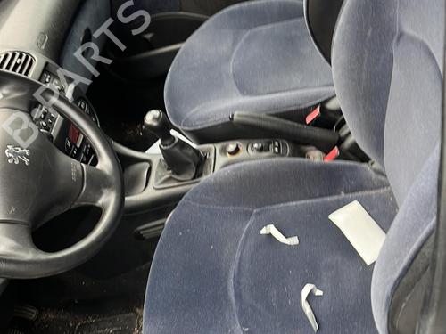 Left headlight PEUGEOT 206 Hatchback (2A/C) 1.4 i | BP21701832C28 