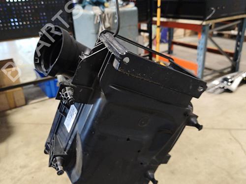 Used Air filter box Air filter box 39639354 39639354