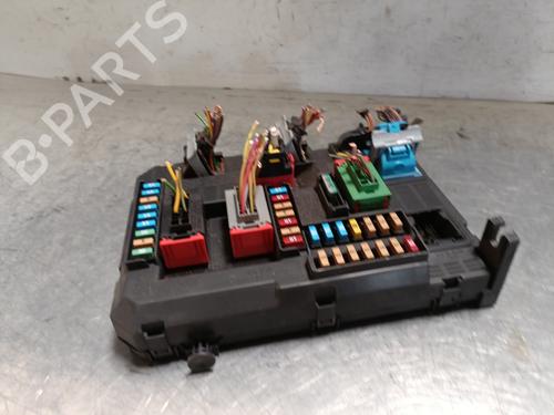 Fuse box PEUGEOT 208 I (CA_, CC_) 1.2 VTI 82 | BP28165937E1