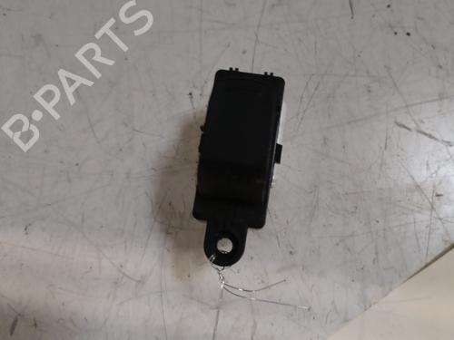 right-front-window-switch-suzuki-vitara-ly-2015-24204513 main image