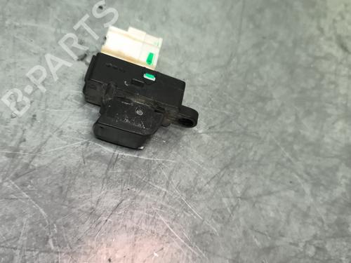 Used Right front window switch SUZUKI SWIFT IV (FZ, NZ) 1.2 4x4 (AZH412, ZD72S) (94 hp) 32994687