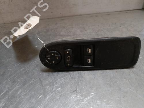 Used Left front window switch PEUGEOT 308 I (4A_, 4C_) 1.6 HDi (109 hp) 28165901