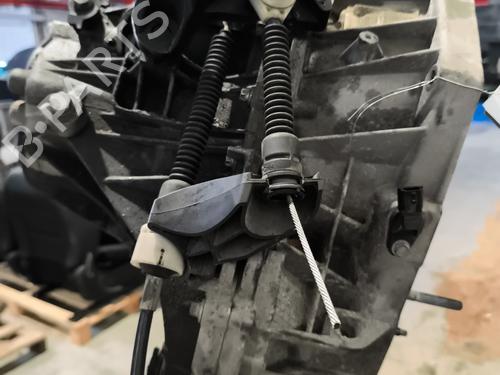 gearbox-renault-megane-iii-hatchback-bz01_-b3_-2008-23823331 main image