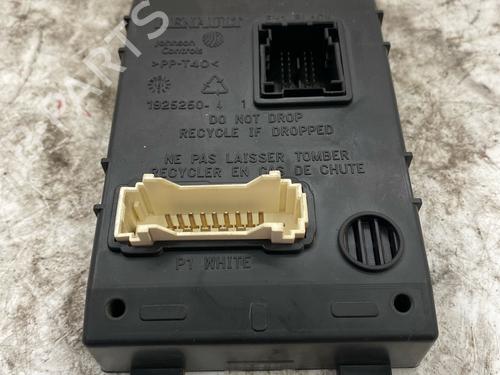 Fuse box DACIA SANDERO 1.2 16V LPG | BP39640877E1 - Image 3