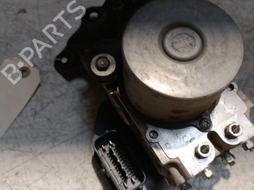 Used ABS pump TOYOTA RAV 4 III (_A3_) 2.2 D 4WD (ALA30_, ALA30R) (150 hp) 21699894