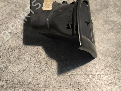 air-vent-renault-megane-iii-hatchback-bz01_-b3_-2008-32994310 main image