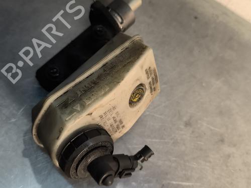 Used Brake master cylinder RENAULT MEGANE I (BA0/1_) 1.6 e (BA0F, BA0S) (90 hp) 30261263