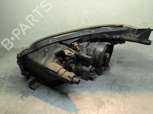 Used Right headlight Right headlight TOYOTA RAV 4 III (_A3_) 2.2 D 4WD (ALA30_, ALA30R) (136 hp) 31815961 31815961