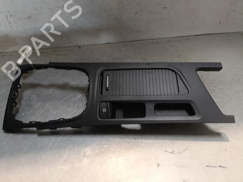 Middle console RENAULT MEGANE IV Hatchback (B9A/M/N_) 1.3 TCe 140 (B9NB) | BP28354323I22 - Image 2