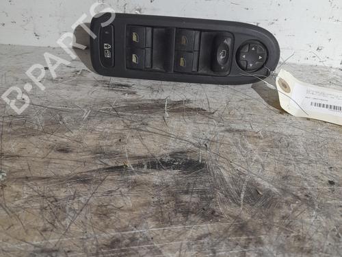 Used Left front window switch Left front window switch CITROËN C5 III (RD_) 2.0 HDi (RDRHD8, RDRHDJ, RDRHR8, RDRHRJ) (136 hp) 23823504 23823504