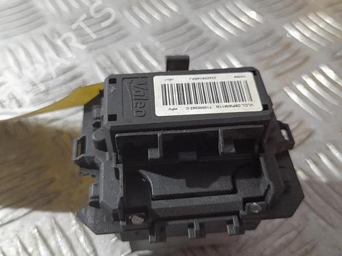 Used Heater resistor Heater resistor PEUGEOT 208 I (CA_, CC_) 1.6 HDi (92 hp) 21698654 21698654