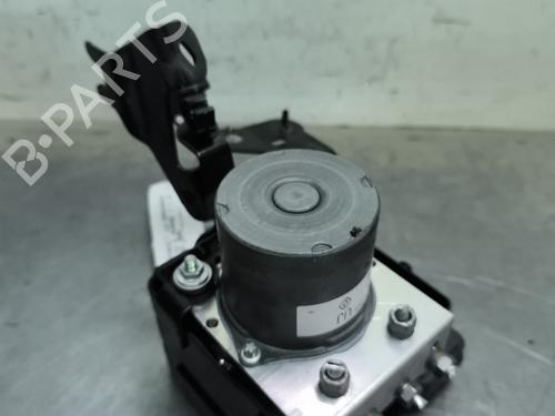 Used ABS pump ABS pump RENAULT CLIO V (B7_) 1.0 TCe 90 (B7MT) (91 hp) 30552748 30552748