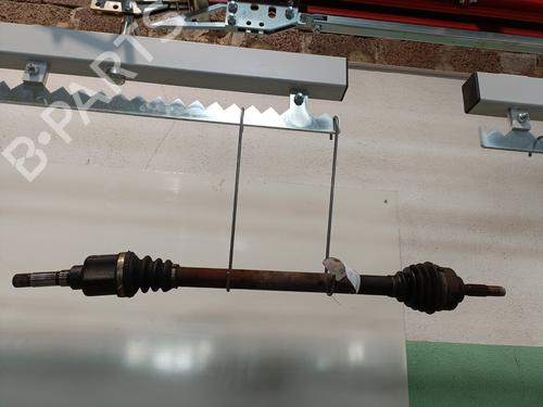 Used Right front driveshaft PEUGEOT 207 (WA_, WC_) 1.4 HDi (68 hp) 25624588