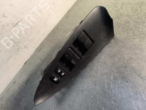 BP30552548I27 main image