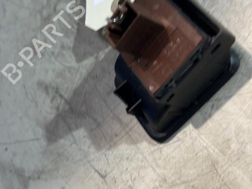 Used Left front window switch Left front window switch VW POLO V (6R1, 6C1) 1.2 TSI (105 hp) 27328238 27328238