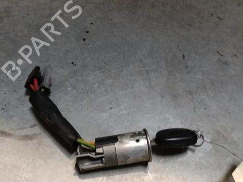 Used Ignition barrel Ignition barrel RENAULT MASTER II Van (FD) 2.2 dCI 90 (FD0G, FD0N, FD2G, FD2N, FD3G, FD3N) (90 hp) 28173265 28173265