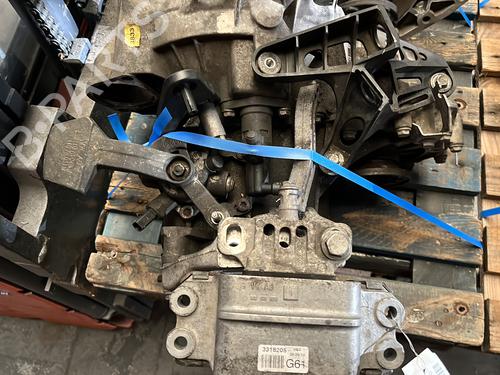 Used Gearbox VW GOLF VI (5K1) 1.6 TDI (90 hp) 21718468