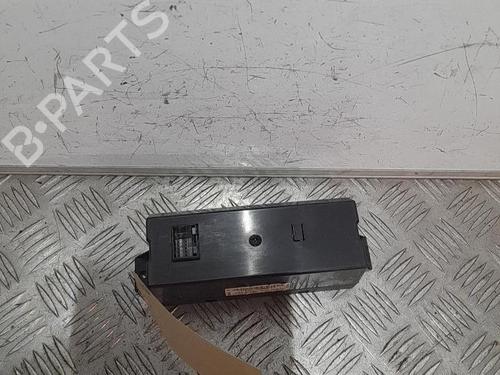 Used Display monitor Display monitor SUZUKI IGNIS II (MH) 1.3 (RM413) (94 hp) 21714881 21714881