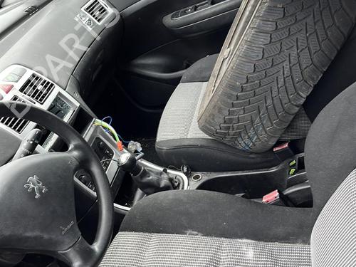 Right mirror PEUGEOT 307 (3A/C) 1.6 HDi 110 | BP21701750C27 