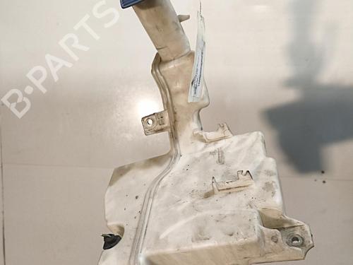 Used Windscreen washer tank Windscreen washer tank 39640489 39640489