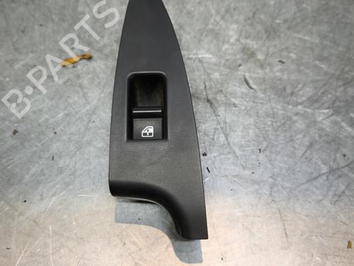 left-rear-window-switch-alfa-romeo-giulietta-940_-2010-2011-2012-2013-2014-2015-2016-2017-2018-2019-2020-33051586 main image