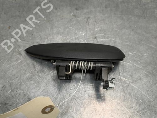 Używane Klamka zewnętrzna drzwi przednich prawych DACIA SANDERO II 1.0 TCe 100 (B8ML) (101 hp) 30356764