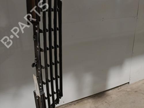 Used Grille PEUGEOT 2008 I (CU_) 1.6 HDi (92 hp) 29354169