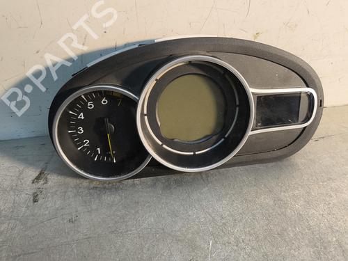 instrument-cluster-renault-megane-iii-hatchback-bz01_-b3_-2008-29997242 main image